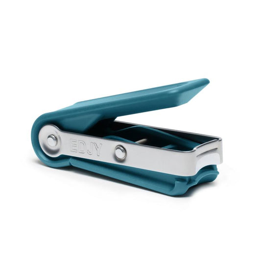 The Fingernail Cutter